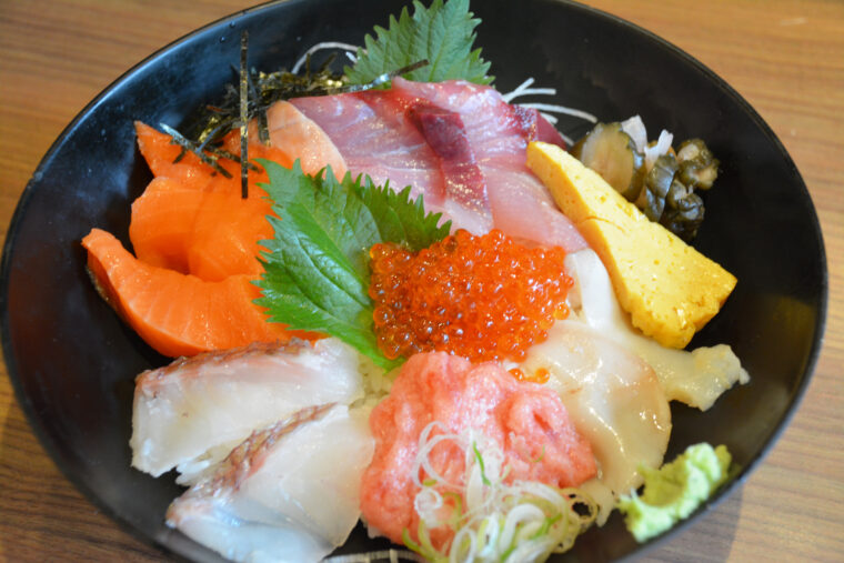 海鮮丼